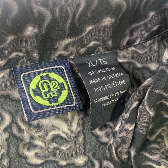 Y2K R2 Flaming Skulls Short sleeve Button Up Ricky Shirt Trailer Park Boys - Picture 3 of 7